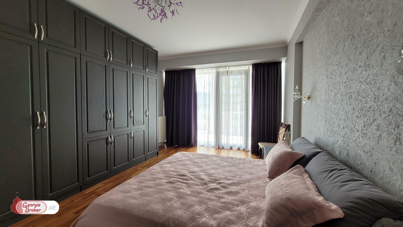 იყიდება ახალი გარემონტებული 5 ოთახიანი ბინა დომუსში, თამარაშვილზე